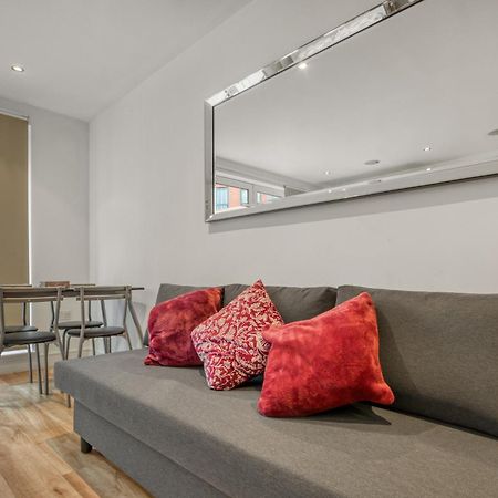 Modern Chic Studio Chelsea Apartment Лондон Екстериор снимка