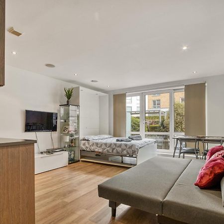 Modern Chic Studio Chelsea Apartment Лондон Екстериор снимка